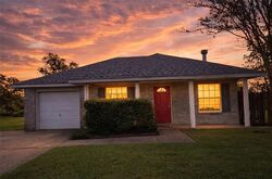 Pre-foreclosure in  HISTORIC WEST ST Garyville, LA 70051