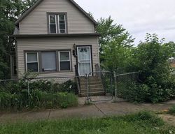Pre-foreclosure in  S GREEN ST Chicago, IL 60621