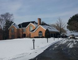 Pre-foreclosure in  WATERGATE DR Barrington, IL 60010