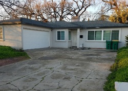 Pre-foreclosure Listing in PALOMA AVE STOCKTON, CA 95210