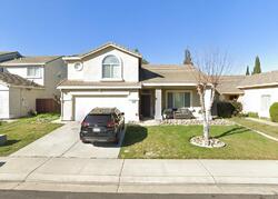 Pre-foreclosure in  BERNAL DR Stockton, CA 95206