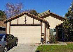Pre-foreclosure in  HOLLINGSWORTH WAY Sacramento, CA 95827