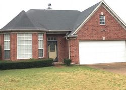 Pre-foreclosure in  QUEENS RING CV Memphis, TN 38125