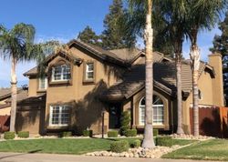 Pre-foreclosure in  COUNTRY MANOR DR Riverbank, CA 95367