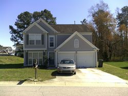 Pre-foreclosure in  LOGANSHIRE LN Raleigh, NC 27616