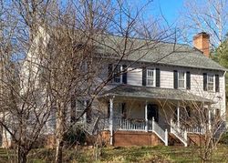 Pre-foreclosure in  GLENMEADOW RD Midlothian, VA 23114