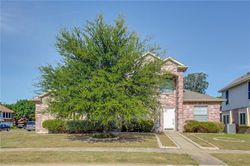 Pre-foreclosure in  N WATERFORD OAKS DR Cedar Hill, TX 75104
