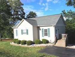 Pre-foreclosure Listing in BUCK CREEK RD CHESNEE, SC 29323