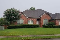 Pre-foreclosure Listing in FONTAINBLEAU DR MAUMELLE, AR 72113