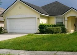 Pre-foreclosure in  WANDERING OAKS DR Orange Park, FL 32065