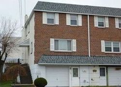 Pre-foreclosure Listing in LINDA LN NORRISTOWN, PA 19401