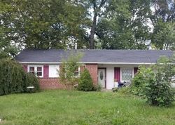 Pre-foreclosure Listing in SYCAMORE LN NORRISTOWN, PA 19401