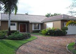 Pre-foreclosure Listing in DUNBARTON PL HIALEAH, FL 33016