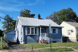 Pre-foreclosure in  NETTIE PL Clifton, NJ 07014