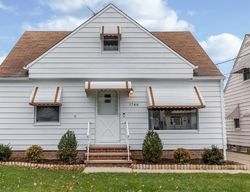 Pre-foreclosure Listing in SILVER ST WICKLIFFE, OH 44092