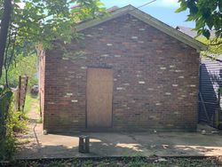Pre-foreclosure Listing in W KENTUCKY ST LOUISVILLE, KY 40211