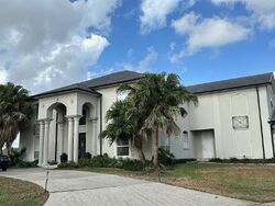 Pre-foreclosure in  LAKE DES ALLEMANDS DR Harvey, LA 70058