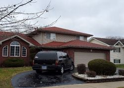 Pre-foreclosure Listing in DONATUS DR LANSING, IL 60438