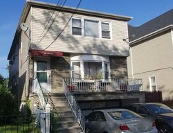 Pre-foreclosure Listing in LEMBECK AVE JERSEY CITY, NJ 07305