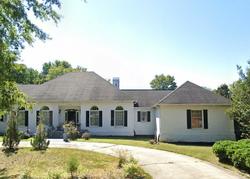 Pre-foreclosure in  HEATHCLIFF RD High Point, NC 27262
