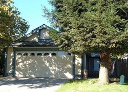 Pre-foreclosure in  DUNKERRIN WAY Elk Grove, CA 95758