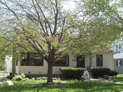 Pre-foreclosure in  S WALNUT ST Sycamore, IL 60178