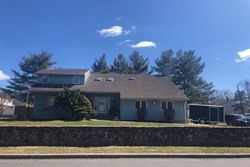 Pre-foreclosure in  W HILL RD Colonia, NJ 07067