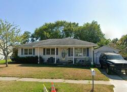 Pre-foreclosure in  MIMOSA DR Cape May, NJ 08204
