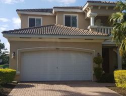 Pre-foreclosure Listing in MALAGROTTA CIR CAPE CORAL, FL 33909