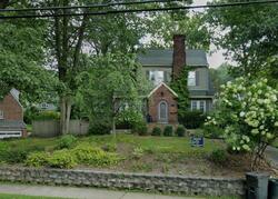 Pre-foreclosure in  FOREST AVE Caldwell, NJ 07006