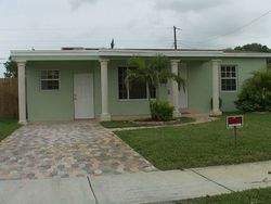 Pre-foreclosure in  NE 1ST AVE Fort Lauderdale, FL 33334