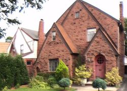 Pre-foreclosure in  OVERLOOK TER Bloomfield, NJ 07003