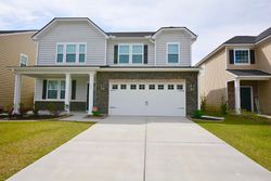 Pre-foreclosure Listing in BRADLEY BEND DR MONCKS CORNER, SC 29461