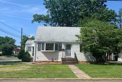 Pre-foreclosure in  NEW YORK AVE Bergenfield, NJ 07621