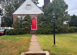 Pre-foreclosure in  SYLVAN AVE Bergenfield, NJ 07621