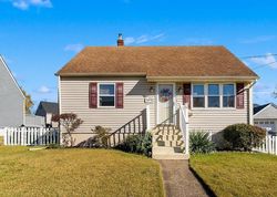 Pre-foreclosure Listing in SALEM AVE BELLMAWR, NJ 08031