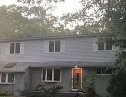 Pre-foreclosure in  W BELMONT ST Bay Shore, NY 11706