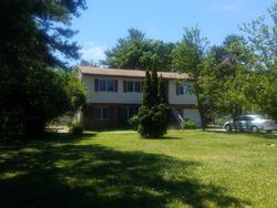 Pre-foreclosure in  NEW HAMPSHIRE AVE Bay Shore, NY 11706