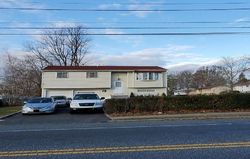 Pre-foreclosure in  BRENTWOOD RD Bay Shore, NY 11706