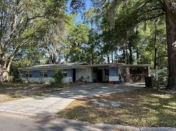 Pre-foreclosure in  NE 20TH AVE Gainesville, FL 32609