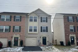  Blossom Dr, Hanover PA