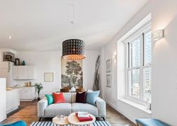 Pre-foreclosure in  BROADWAY D New York, NY 10013