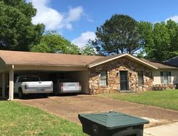 Pre-foreclosure in  CHERRY HILL LN Memphis, TN 38135