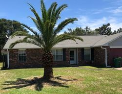 Pre-foreclosure Listing in SKYVIEW BLVD NAVARRE, FL 32566