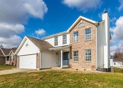 Pre-foreclosure Listing in HIGHLAND ESTATES DR O FALLON, IL 62269