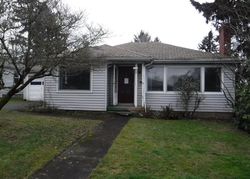 Pre-foreclosure in  NE 91ST AVE Portland, OR 97220