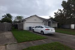Pre-foreclosure in  NORTHGLEN CIR Middleburg, FL 32068