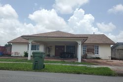 Pre-foreclosure Listing in W 9TH CT HIALEAH, FL 33012