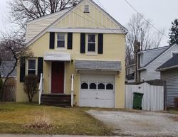 Pre-foreclosure Listing in ROBERTS RD EASTLAKE, OH 44095