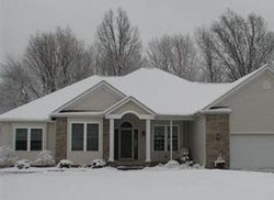 Pre-foreclosure Listing in COUNTRY CLUB DR WICKLIFFE, OH 44092